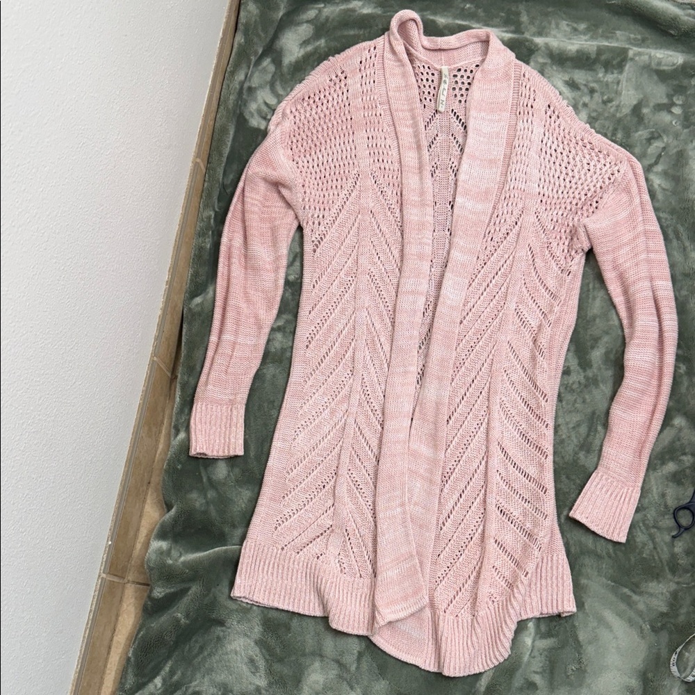 Leo & Nicole Light Pink Open-Front Cardigan